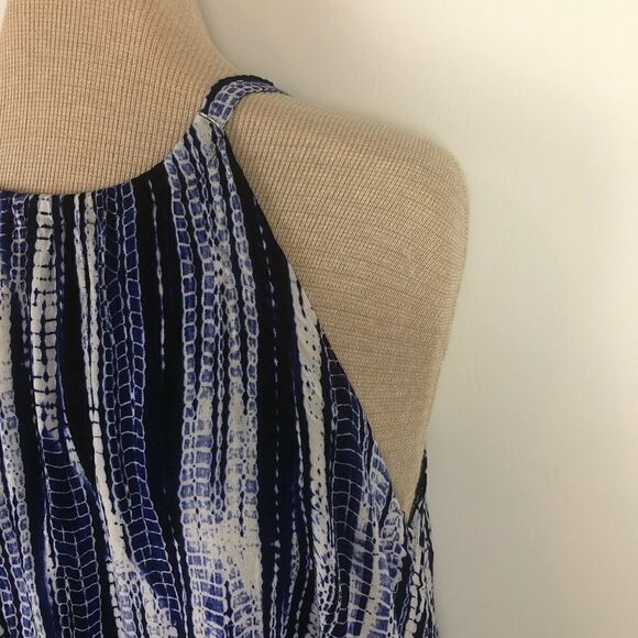 Cupcakes and Cashmere Cari Romper - Picture 12 of 13